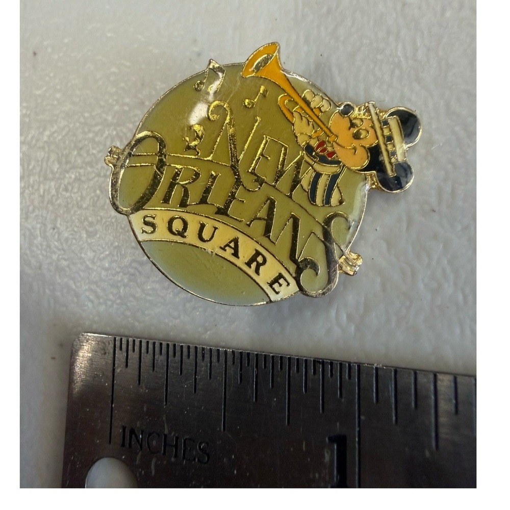 Disney Mickey Mouse New Orleans Square Trumpet Jazz Gold Tone Enamel Lapel Pin